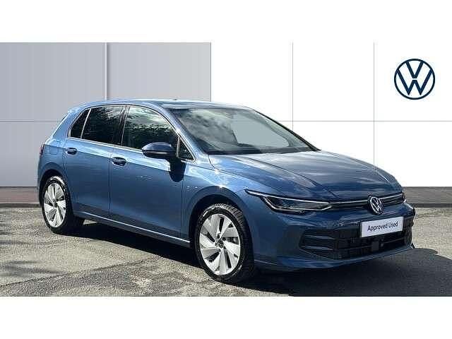 Blue New 2024 VW Golf VIII Match Hatchback | £22,221 (Fair price) - Image 1/4