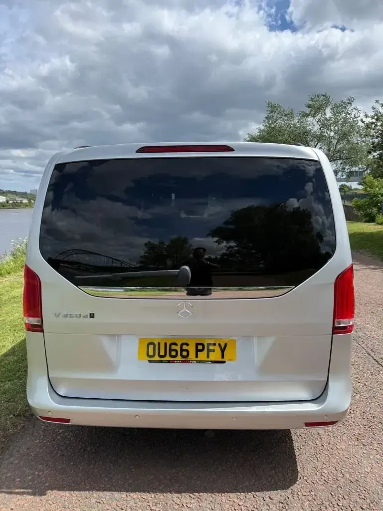 Used Mercedes V250 190 HP (139 kW) 2016 Silver MPV