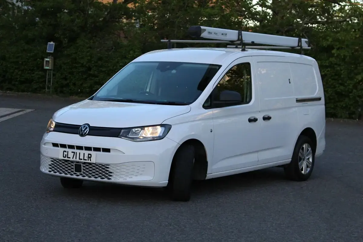 Used VW Caddy S 122 HP (89 kW) 2022 White MPV