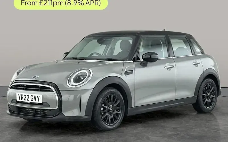 Used Mini Cooper Classic 136 HP (100 kW) 2022 Hatchback