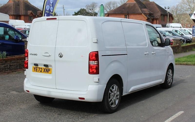 Used Vauxhall Vivaro Sportive 120 HP (88 kW) 2022 White MPV