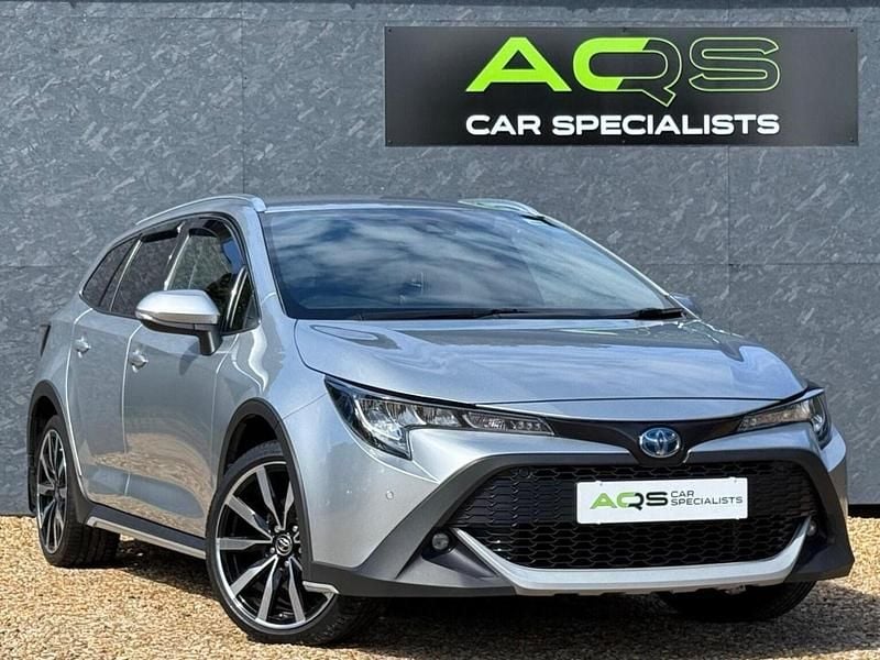Silver Used 2022 Toyota Corolla Estate | £17,495 (Good price) - Image 1/4