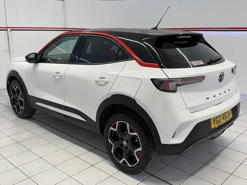 Used Vauxhall Mokka GS Line 130 HP (95 kW) 2022 White SUV