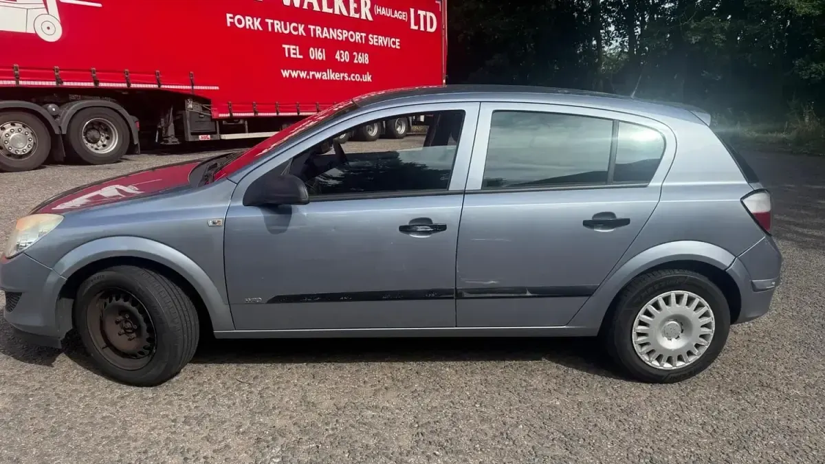 Used Vauxhall Astra 2008 Silver Hatchback