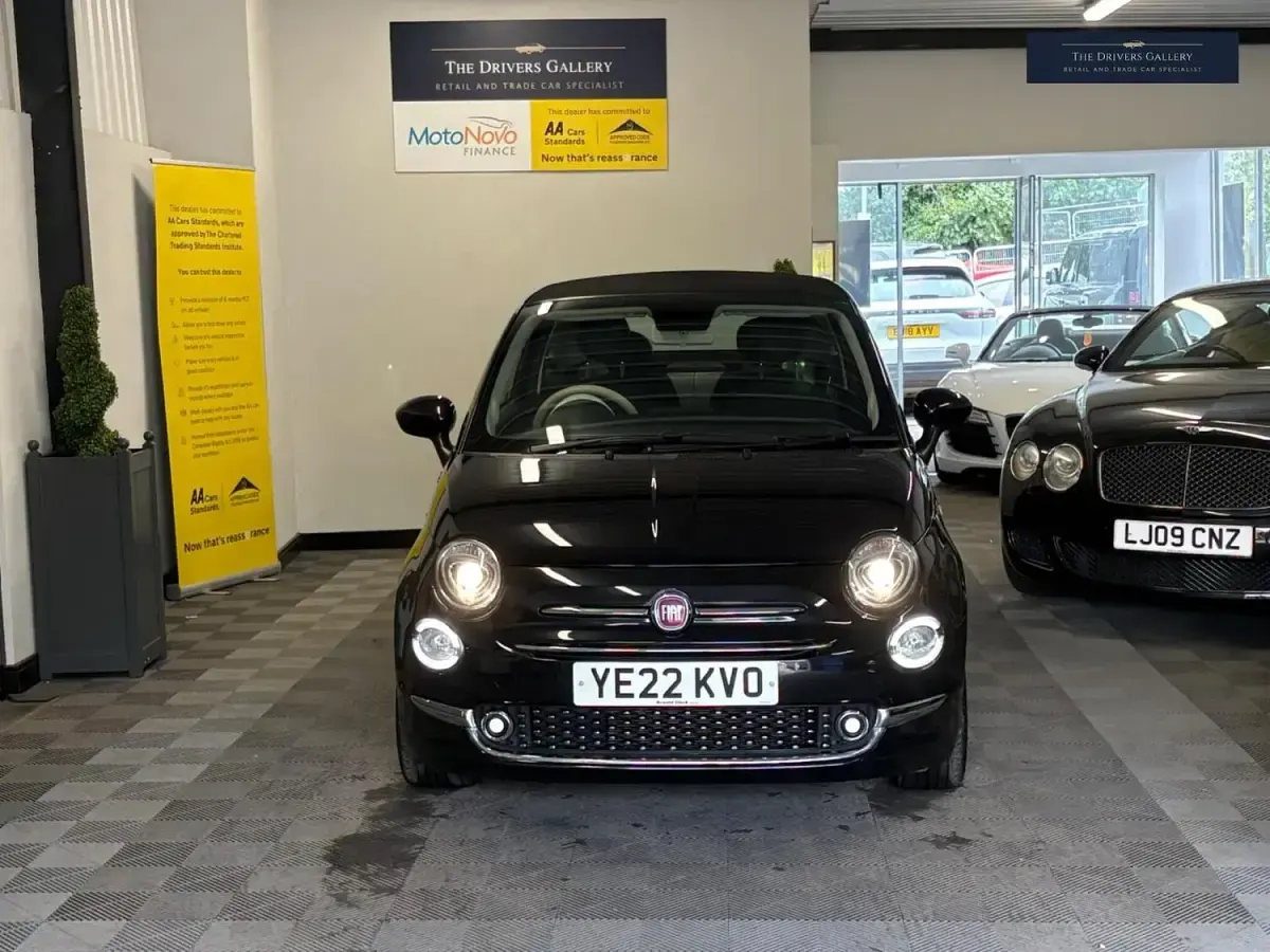 Used Fiat 500 Dolcevita 70 HP (51 kW) 2022 Black Cabriolet