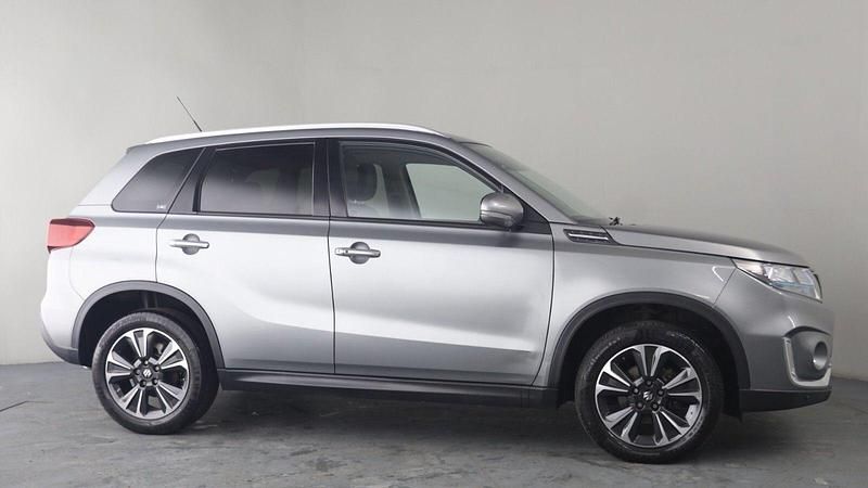 Used Suzuki Vitara SZ5 130 HP (95 kW) 2021 Galactic grey metallic Hatchback