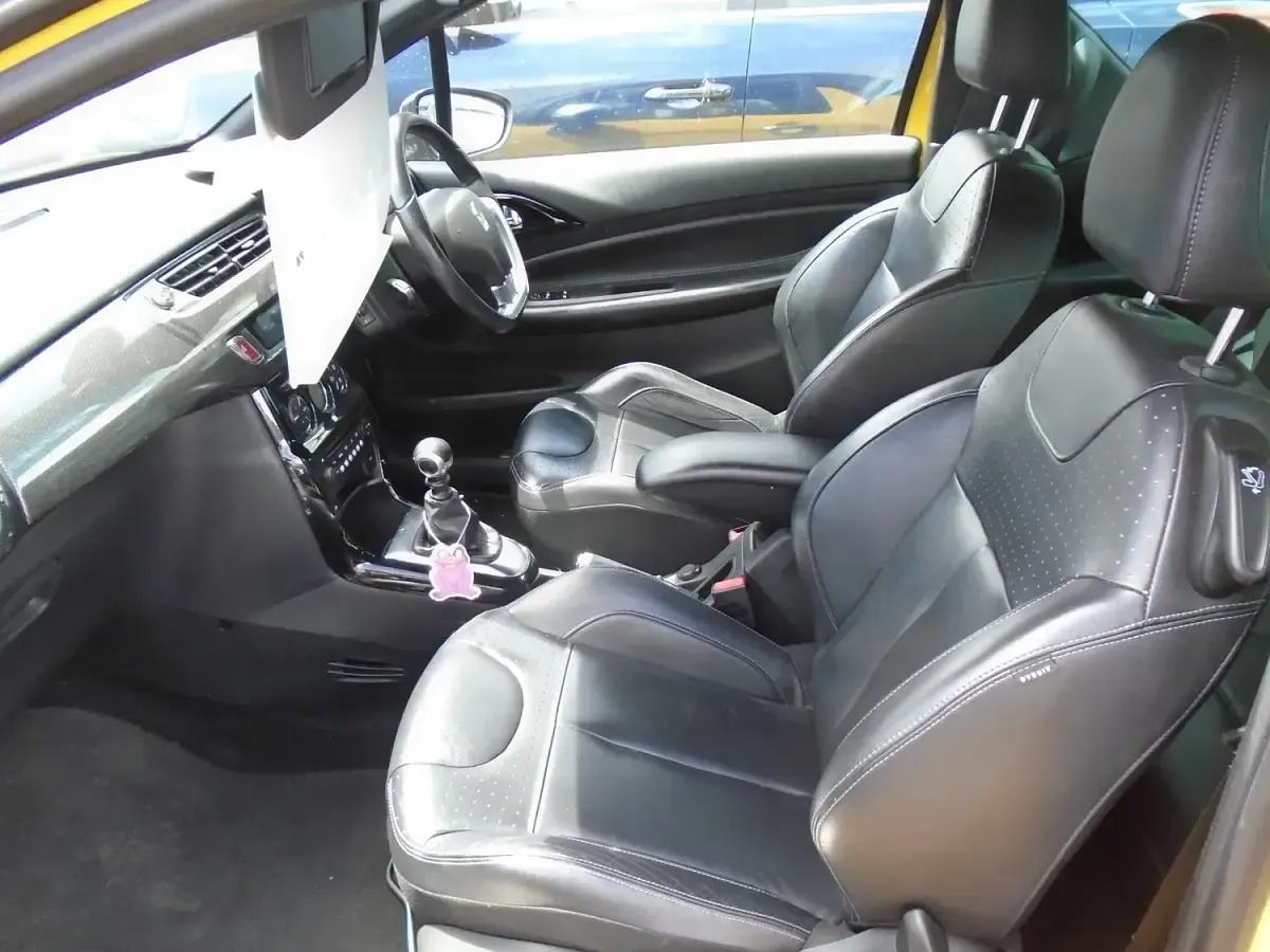 Used Citroën DS3 2012 Yellow Hatchback