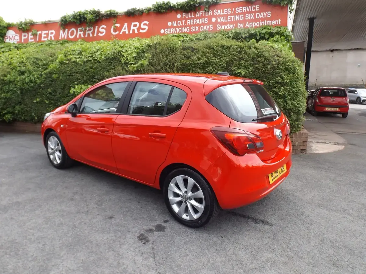 Used Vauxhall Corsa 75 HP (55 kW) 2018 Red Hatchback