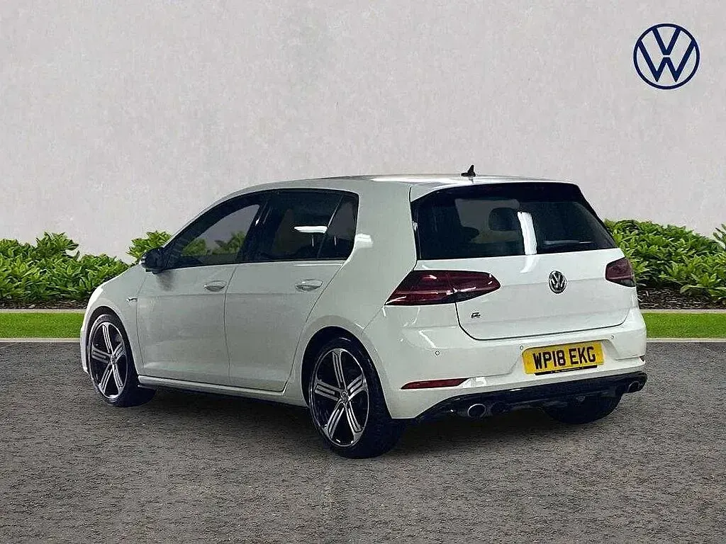 Used VW Golf VII R 310 HP (228 kW) 2018 White Hatchback