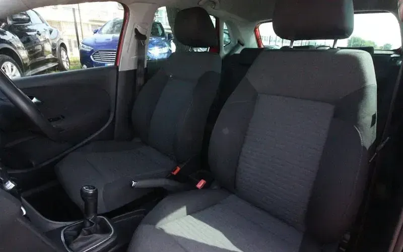Used VW Polo Match 60 HP (44 kW) 2012 Red Hatchback