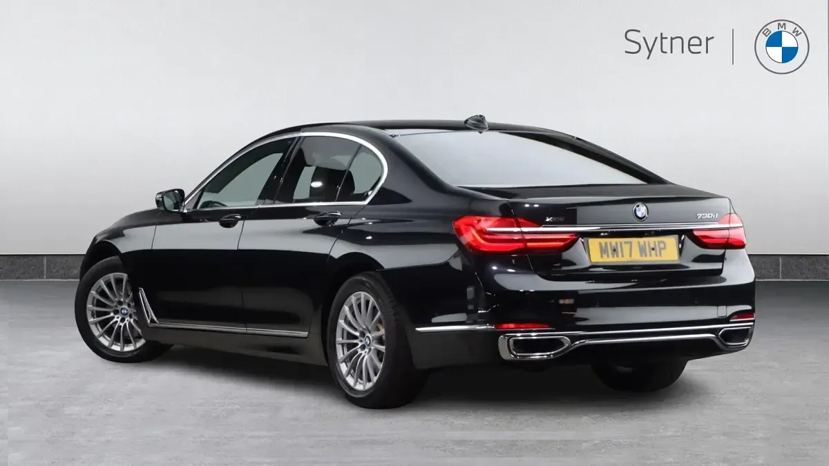 Used BMW 730 Exclusive 261 HP (191 kW) 2017 Black Sedan