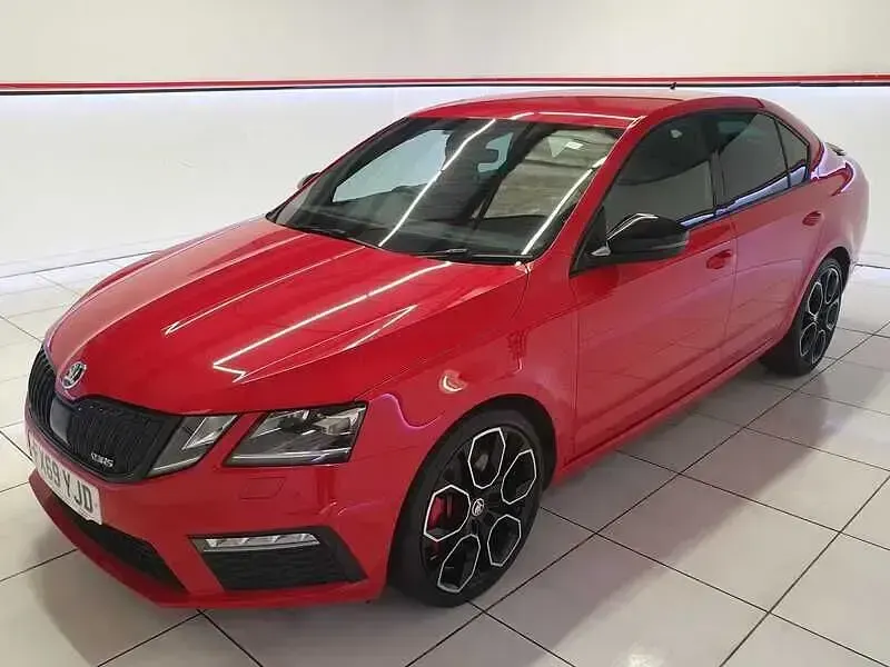 Used Skoda Octavia vRS 245 HP (180 kW) 2019 Red Hatchback