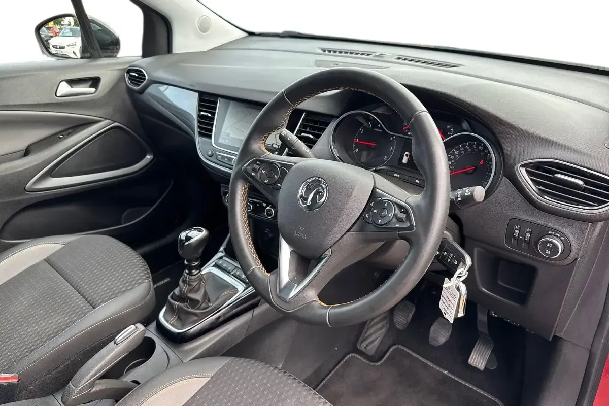 Used Vauxhall Crossland X Elite 130 HP (95 kW) 2020 Red SUV