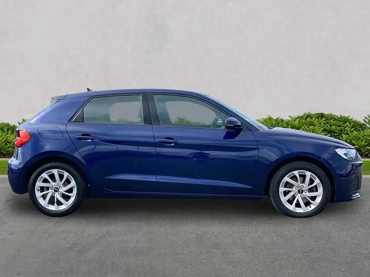 Used Audi A1 Sport 110 HP (80 kW) 2023 Blue SUV