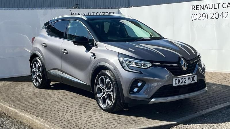 Used Renault Captur Version S 160 HP (117 kW) 2022 Grey/black  SUV