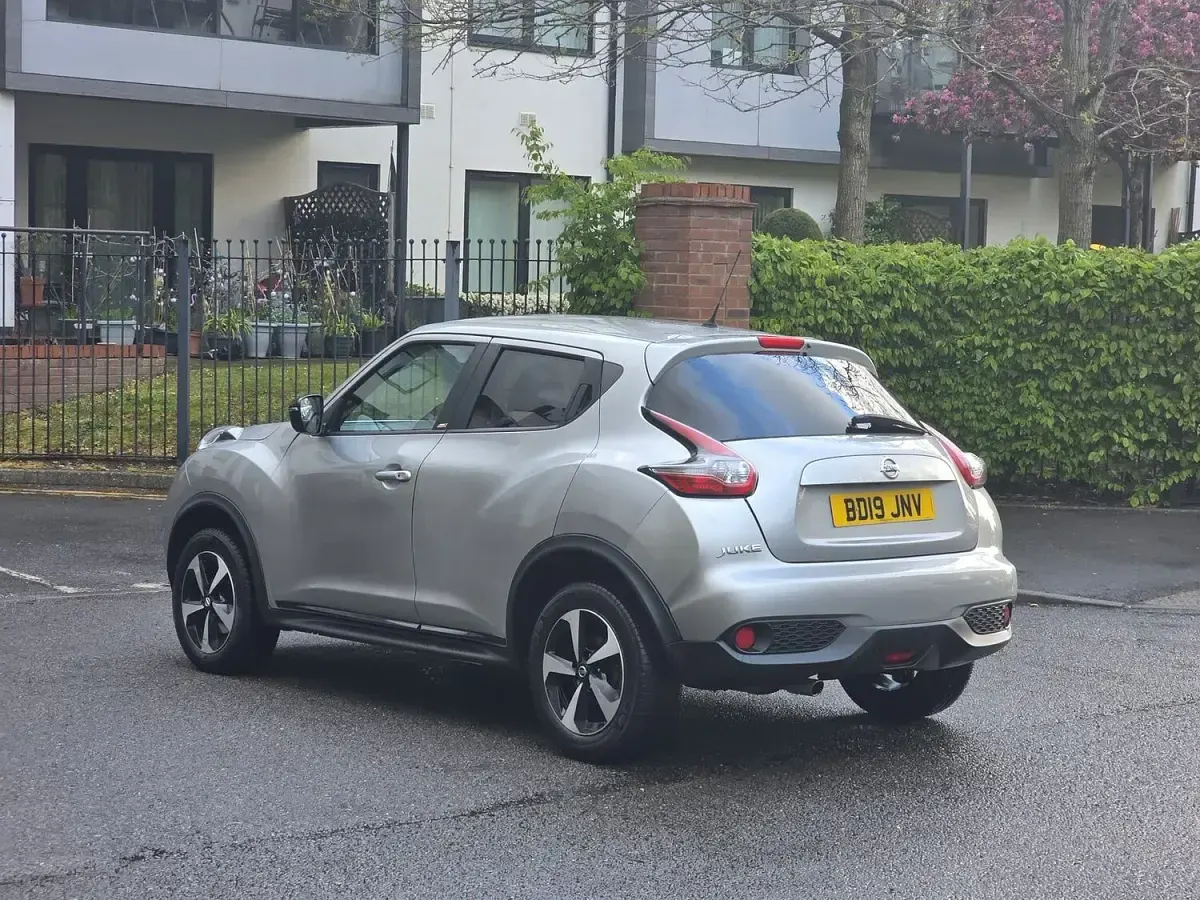 Used Nissan Juke 112 HP (82 kW) 2019 Silver SUV
