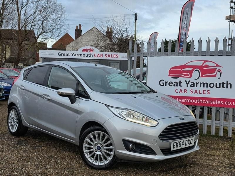 Used Ford Fiesta Titanium 2014 Silver Hatchback