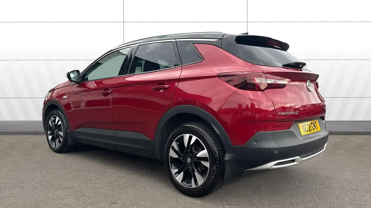 Used Vauxhall Grandland X Edition 130 HP (95 kW) 2021 Red SUV