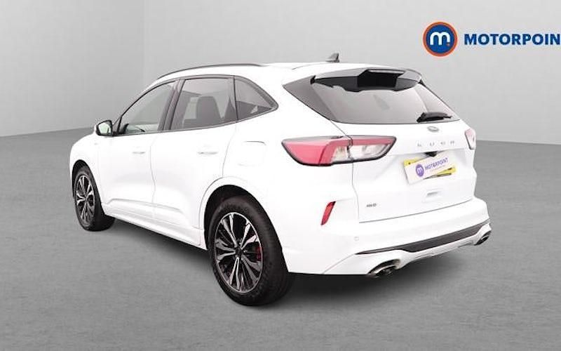 Used Ford Kuga ST-Line X 190 HP (139 kW) 2021 White SUV