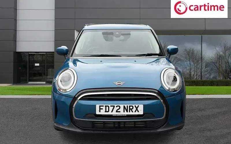 Used Mini Cooper Classic 136 HP (100 kW) 2022 Blue Hatchback