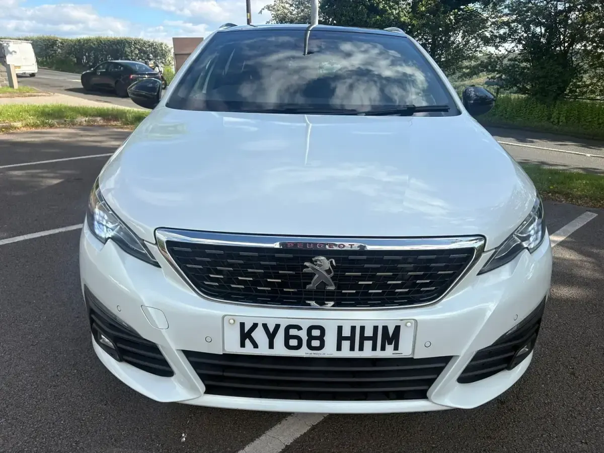 Käytetty Peugeot 308 SW GT-line 2018 Valkoinen Farmari