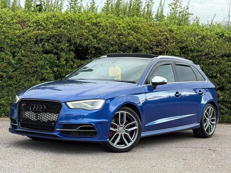 Begagnad Audi S3 Sportback Advanced 300 HK (220 kW) 2015 Blå Halvkombi