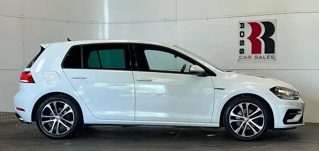 Used VW Golf VII R-line 150 HP (110 kW) 2019 White Hatchback