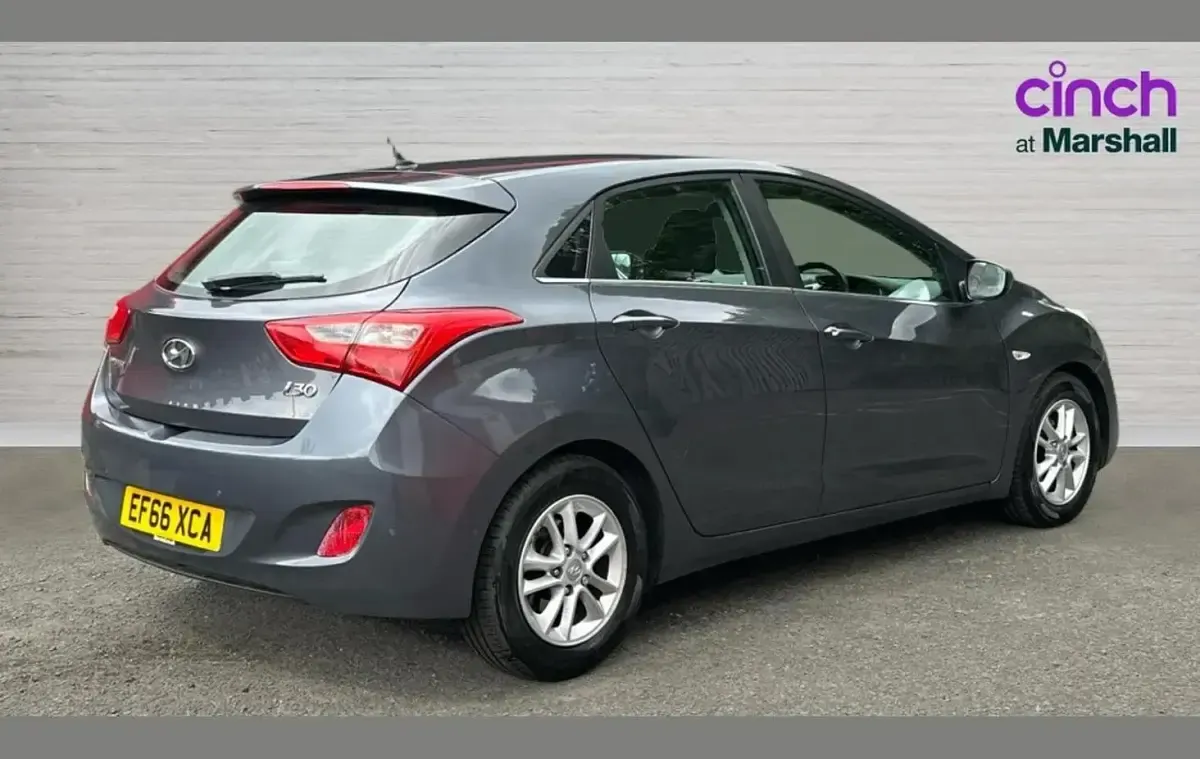 Used Hyundai i30 SE 108 HP (79 kW) 2016 Grey Hatchback