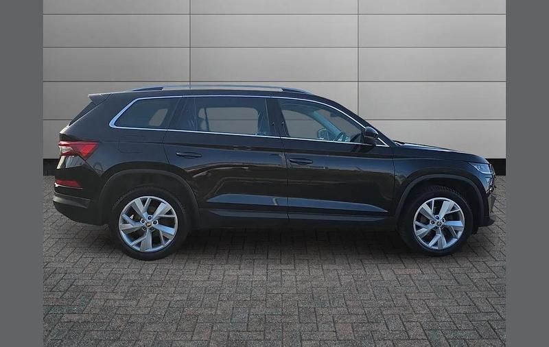 Used Skoda Kodiaq SE L Executive 147 HP (108 kW) 2024 Black magic pearl effect SUV
