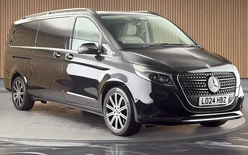 Used Mercedes V220 Premium 163 HP (119 kW) 2024 MPV