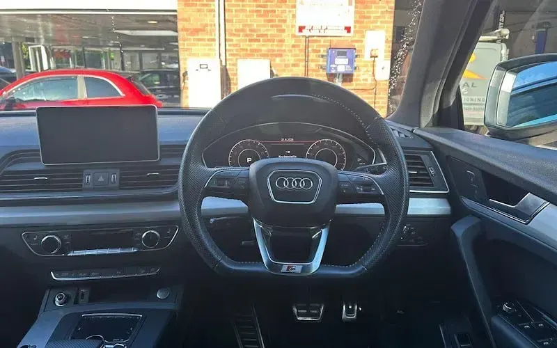 Used Audi Q5 S-Line 245 HP (180 kW) 2019 Blue SUV