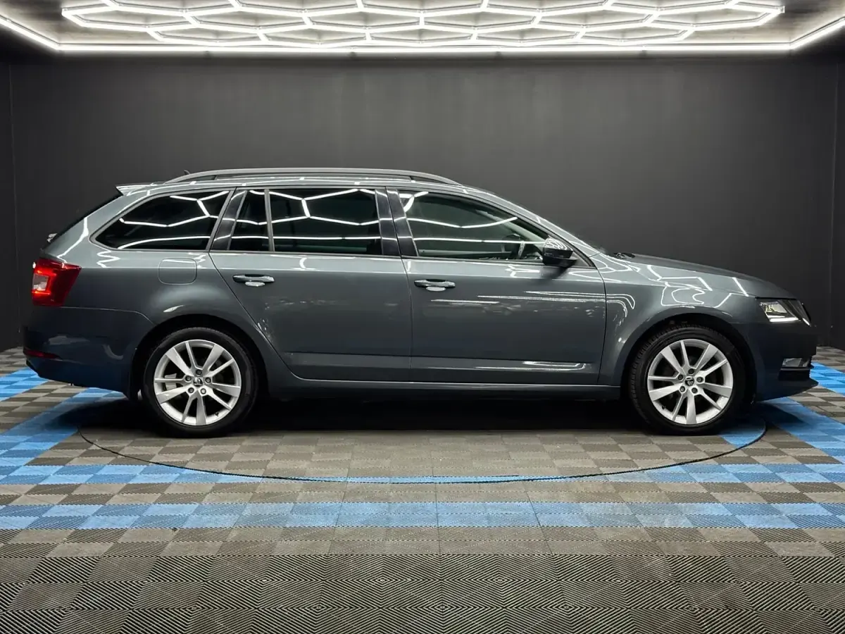 Used Skoda Octavia SE L 116 HP (85 kW) 2018 Grey Estate