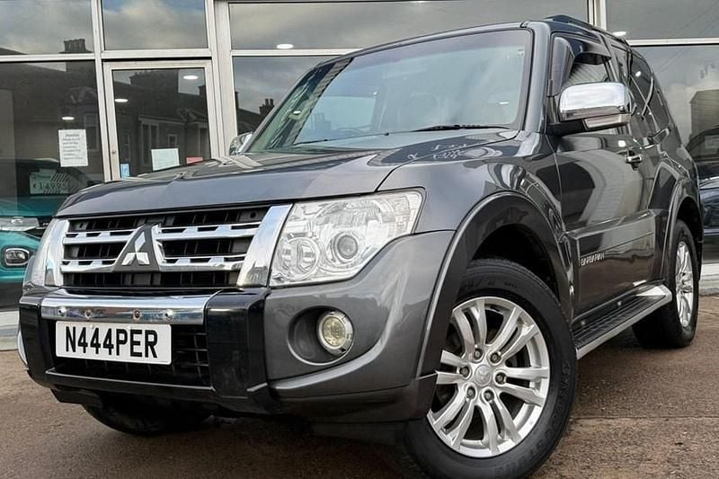 Used Mitsubishi Shogun 197 HP (144 kW) 2014 Grey SUV