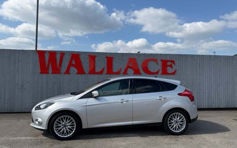 Silver Used 2014 Ford Focus Zetec Hatchback | £4,495 (Good price) - Image 1/4