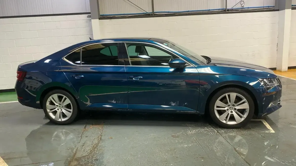 Used Skoda Superb SE L Executive 150 HP (110 kW) 2019 Blue Hatchback