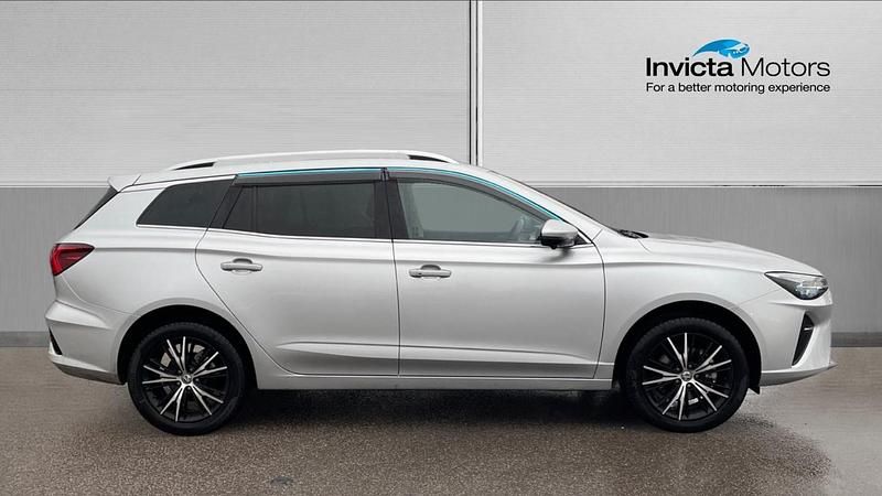 Used MG MG5 EV Trophy 114 kW (156 HP) 2024 Silver Estate