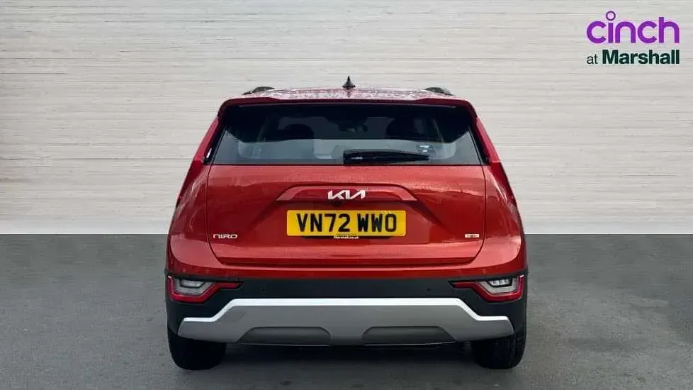 Second-hand Kia Niro 139 CP (102 kW) 2022 Portocaliu SUV