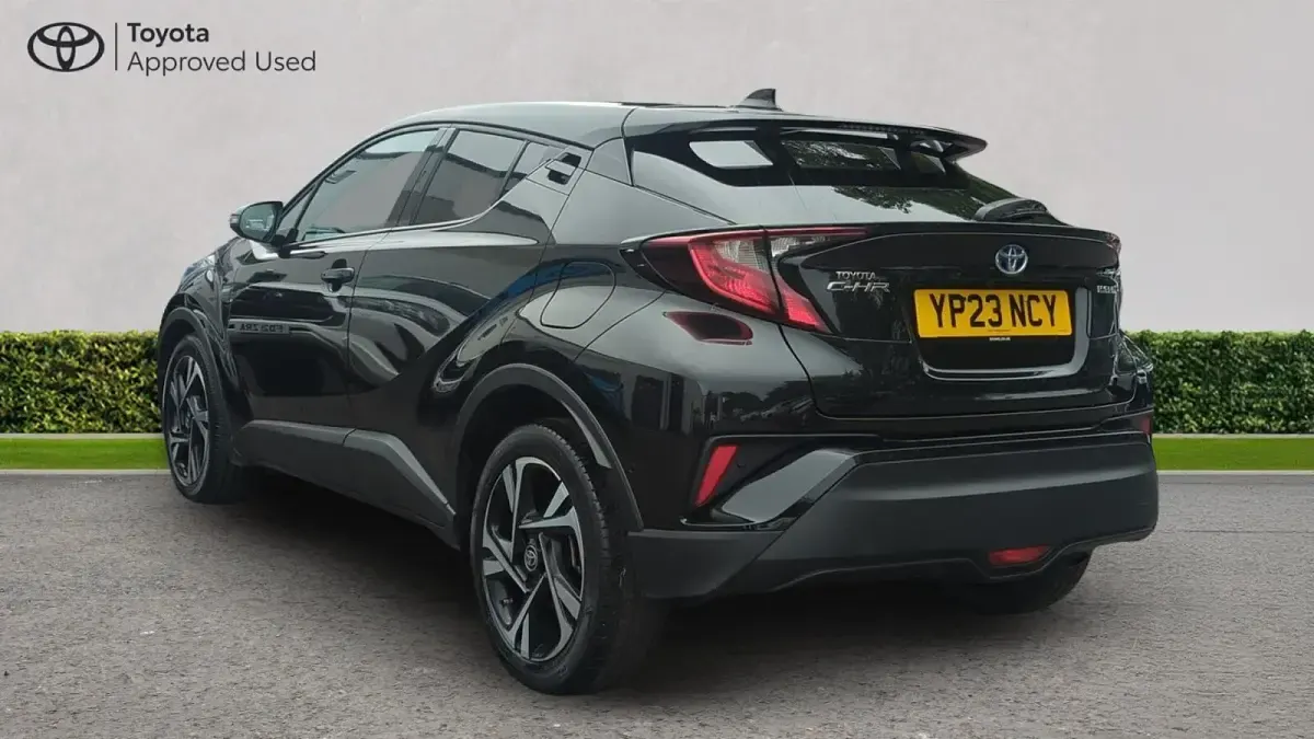 Used Toyota C-HR Design 122 HP (89 kW) 2023 Black SUV