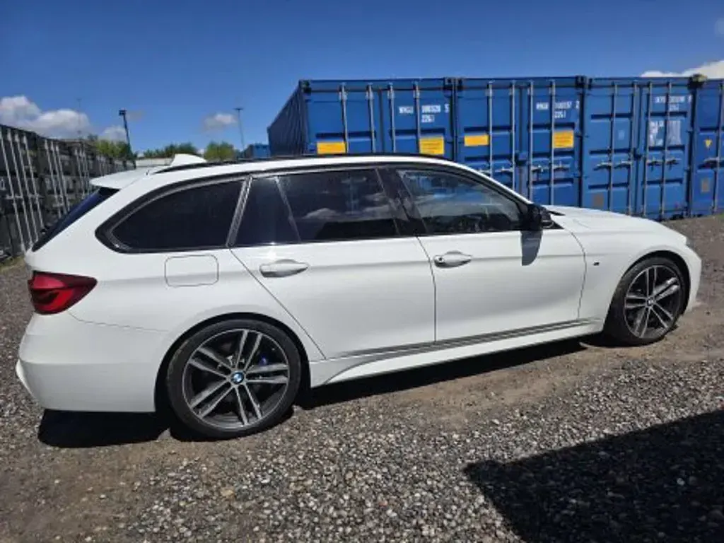 Used BMW 318 M Sport 150 HP (110 kW) 2019 White Estate