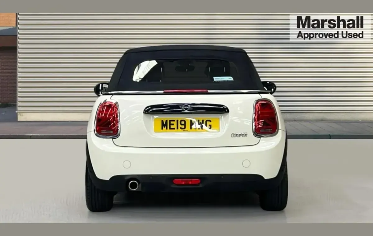 Used Mini Cooper Cabriolet Classic 134 HP (98 kW) 2019 White Cabriolet