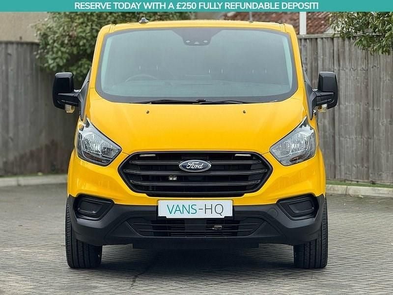 Used Ford Transit Custom 130 HP (95 kW) 2022 Yellow Van