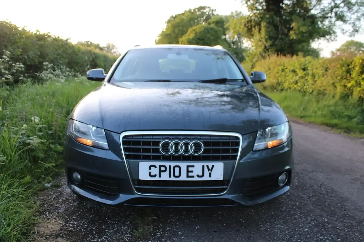 Used Audi A4 170 HP (125 kW) 2010 Grey Estate
