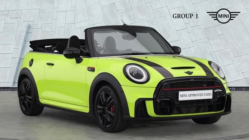 Używany Mini John Cooper Works 228 KM (167 kW) 2022 Żółty Hatchback