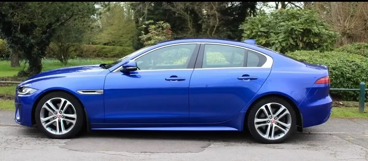 Used Jaguar XE R-Dynamic 180 HP (132 kW) 2019 Blue Sedan