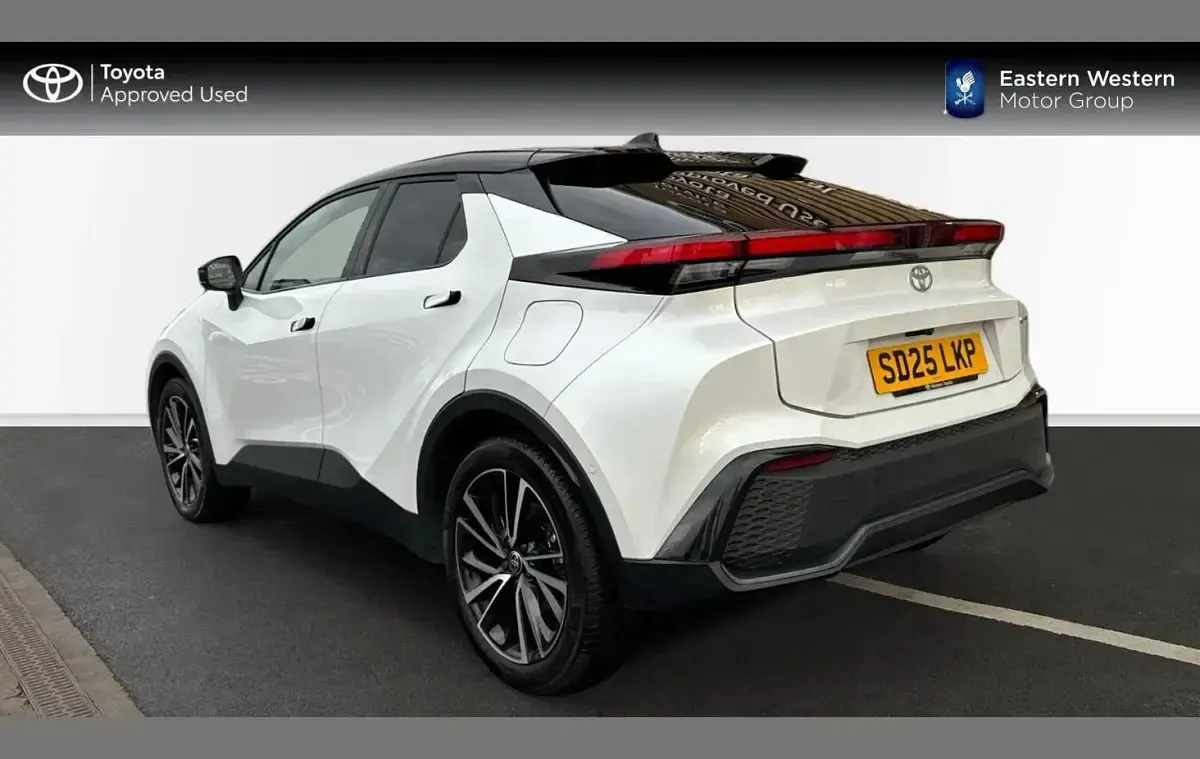 Used Toyota C-HR 220 HP (161 kW) 2025 White SUV