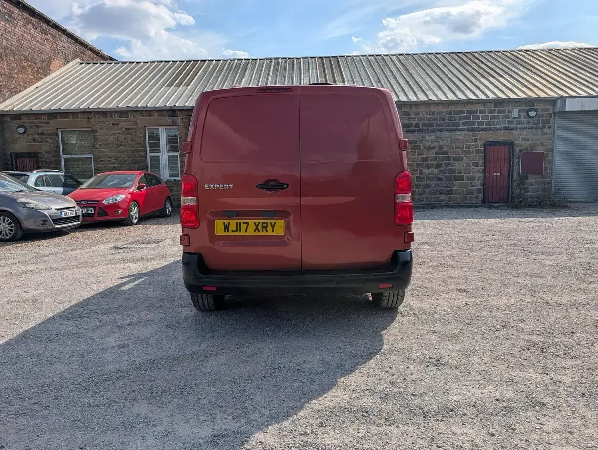Used Peugeot Expert S 2017 Red Van