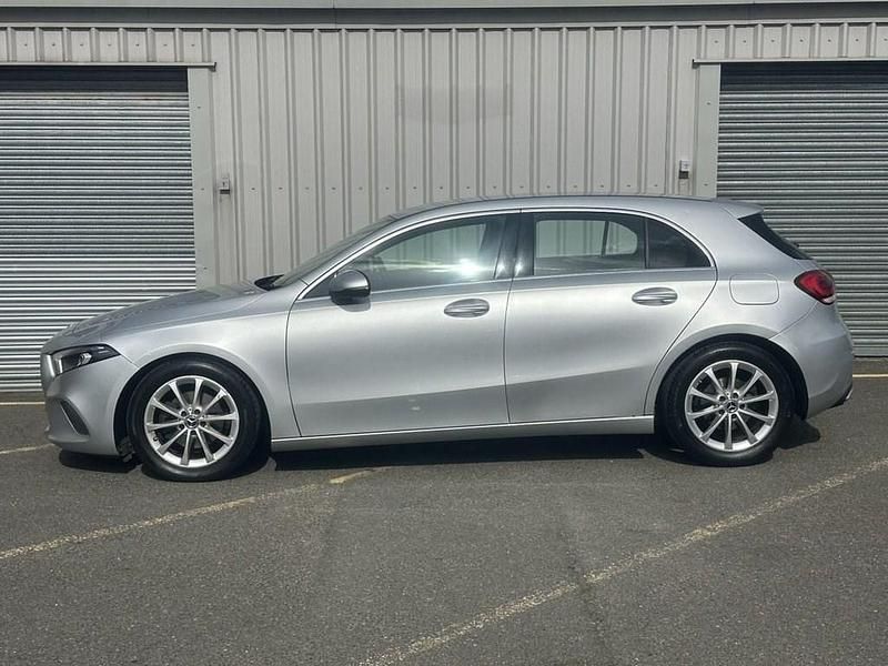 Used Mercedes A180 116 HP (85 kW) 2018 Silver Hatchback