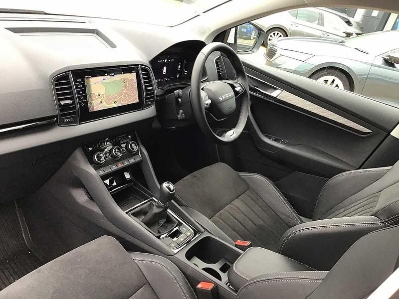 Used Skoda Karoq SE L 110 HP (80 kW) 2025 Moon white metallic SUV