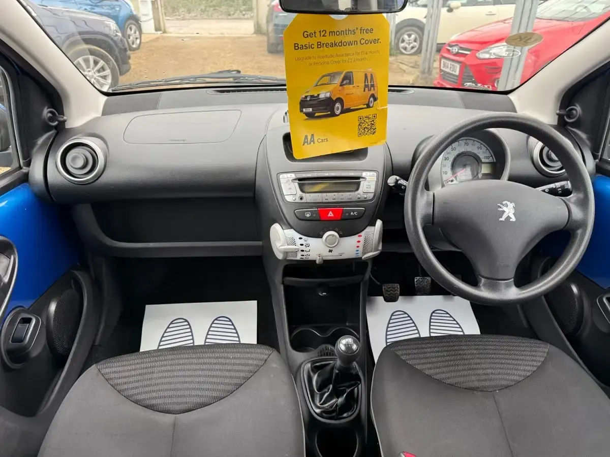 Used Peugeot 107 Active 68 HP (50 kW) 2012 Blue Hatchback