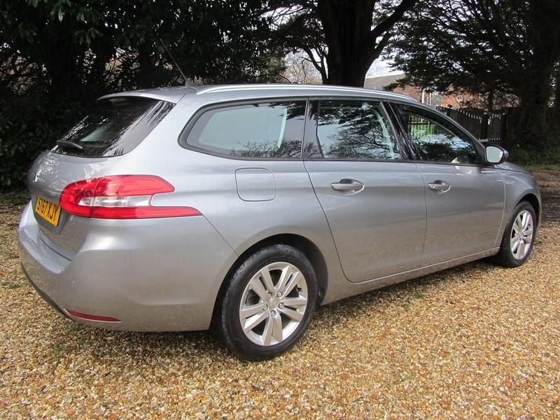 Used Peugeot 308 Active 2018 Blue silver Estate